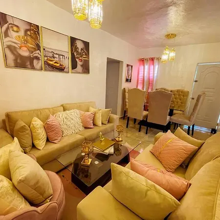 Acogedora Casa De 2 Habitaciones